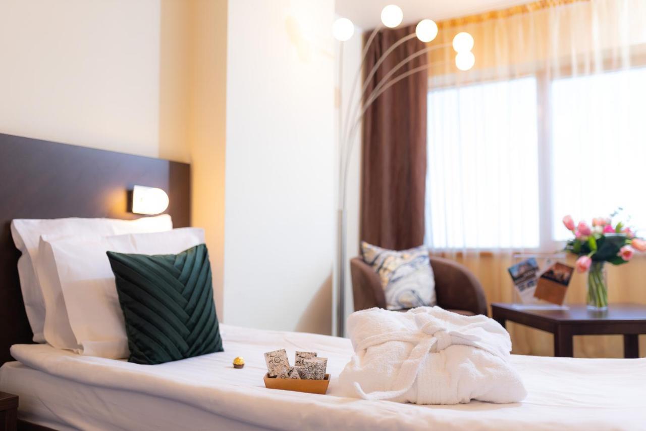 Hotel Terra Balneo Галац Экстерьер фото