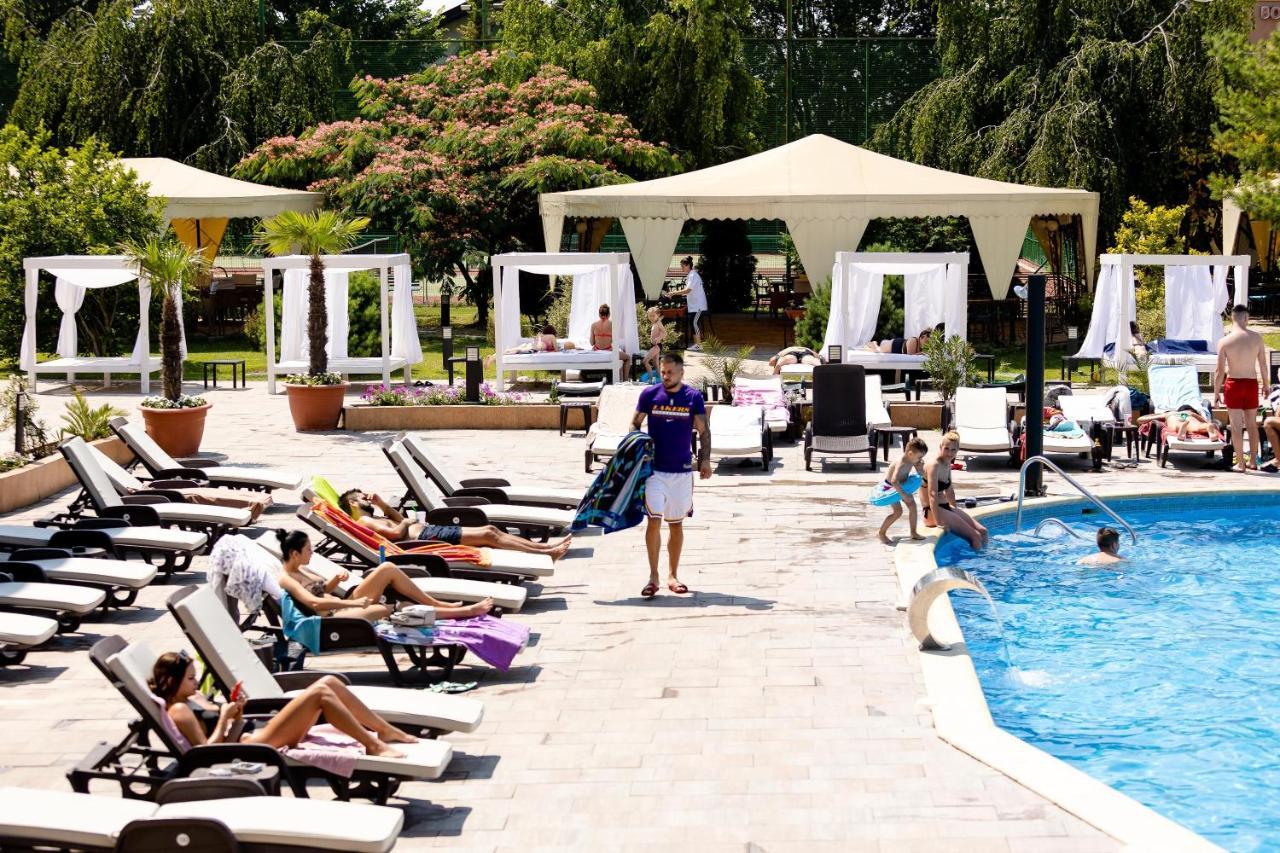 Hotel Terra Balneo Галац Экстерьер фото